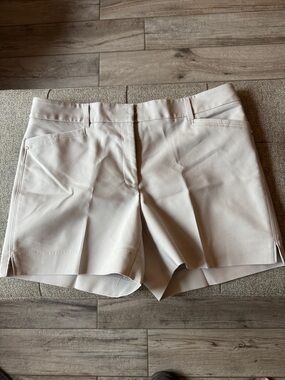 White House Black Market Cream High-Waist 5” Tailored Shorts